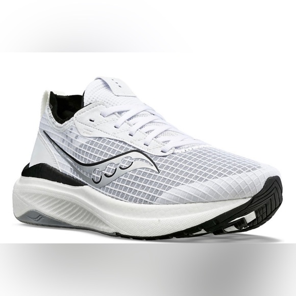 Saucony Freedom Crossport women’s 8 white and black. Running workout sneakers - Picture 3 of 5